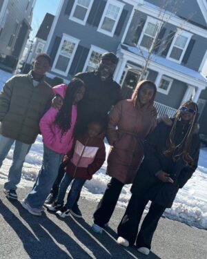 Mercy Johnson Instagram - The happiest people are the givers, not the takersšā¤ļø
Abeg , holiday don end?
