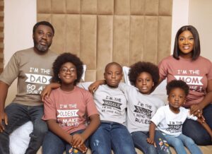 Mercy Johnson Instagram - My Family, Where Life Begins And Love Will Never End.
@princeodiokojie @theokojiekids
#oneofmyfavmonthoftheyear#