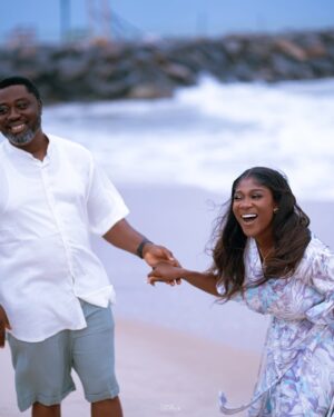 Mercy Johnson Instagram - Happy Wedding Anniversary to usā¦.@princeodiokojie ā¤ļø 14yrs with my husband, my friend and my strengthā¦.
Awesome Godā¦
They said No but God said yesā¦ā¦ they said to ruin it but God kept fixing it all and to him be all the gloryā¦ā¦
Family Outfit @sammiekal.ng ā¤ļøš¤š»
Make up @maryjayblaq š
Hair /Styling @olamidestouch š„°
Photography @toniegrapher āš»
Location @athenabeachlagos_ , @thebayolion_ šš
Special thanks to @officialsamolatunji1 and @wavebeachlagos CEOā¦.
Planner @ayomi86 ā¤ļøš