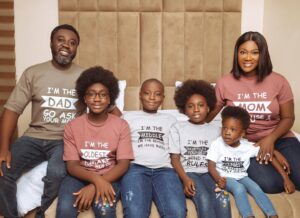 Mercy Johnson Instagram - My Family, Where Life Begins And Love Will Never End.
@princeodiokojie @theokojiekids
#oneofmyfavmonthoftheyear#