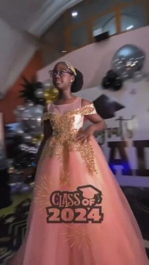 Mercy Johnson Instagram - Secondary School ,here we comeā¦. Next chapter⦠Awesome Godā¦
@theokojiekids ,Purity graduates to another levelā¦.. feels like a dreamā¦
@theokojiekids ā¤ļø
@princeodiokojie š¾