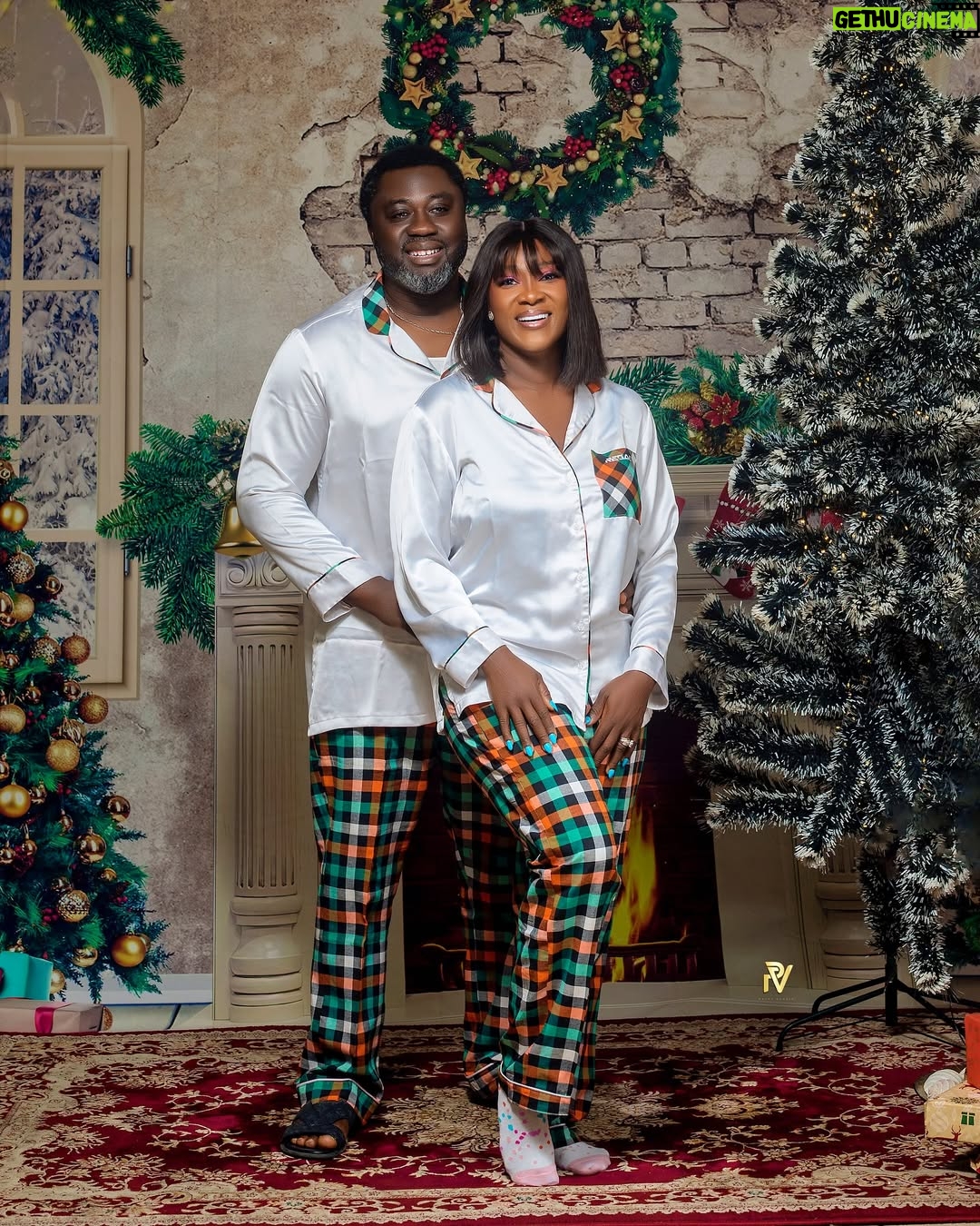 Mercy Johnson - 387.8K Likes - Merry Christmas….. Wishing you all the best of the season… @princeodiokojie 
@theokojiekids 

Outfit by @regaeofficial ❤️My Daughter is the CEO😜
Planner/executor @casie__snow ❤️ thank you my sweets….