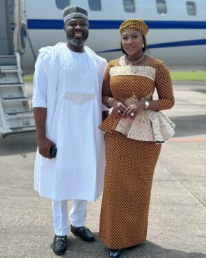 Mercy Johnson Instagram - @zichaelwoman on my outfit , She Is the Queen of fabricsā¤ļø
I love weddingsā¤ļøā¤ļøWarri be nice to your girlš„°š
