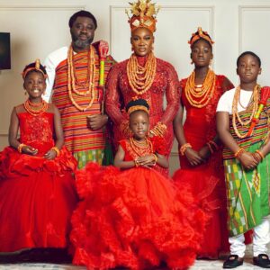 Mercy Johnson Instagram - Esan to the worldā¦ā¦. Oria nor bha dagie e , elo bha e
Who can interpret?
All I have is Familyā¤ļø All that matters is Familyā¤ļø
@princeodiokojie ā¤ļø
@theokojiekids ā¤ļø
Styling @rogerstimi of @styledbytimi
My Outfit @zichaelwoman
The girls Outfit @cathystephenofficial
Makeup @dudus.signature
Hair @okukubeautyhub
Photo @extrememinds_photography