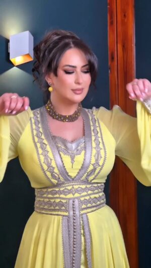 Meriam Ben Hussein Instagram - Makeup &hair @rahma_el_abedd_house_of_beauty 
Caftan  @najeh_haute_couture 
Bijoux @rayhana_creations_officiel