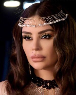 Merna Shalfoun Instagram - ذكريات بقيت بصور لطيفة … اتذكر اجمل ايام تصوير بالصيف لي مضى فيلم #كازي_روز 🌟😊 الايام الحلوة مامنقدر ننساها 🤍#دمشق_الياسمين #لبنان #بيروت#الاردن#العراق#فلسطين#مصر#ليبيا#السودان#دبي#الامارات_العربية_المتحدة #الكويت#السعودية#البحرين#قطر#سلطنة_عمان #المغرب_العربي #تونس#الجزائر#العالم العربي ➡️💫💜