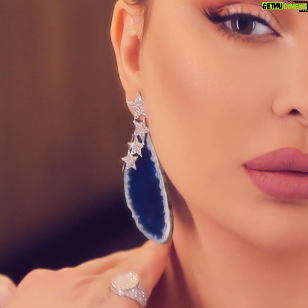 Merna Shalfoun - 18.4K Likes - مساكم خير وكلشي جميل ورائع متل قلوبكن انا اشتقتلكن كتير 😍 وأنتو😉...يارب تكونوا جميعاً بأفضل حال وخير من الله 🙏🏻🤍💋😍 @miladhannoun  @manalajaj  @manalajaj.official  @manolia.official  @ahmad_zamlout ♥️♥️ #سوريا #دمشق #بيروت #لبنان #الاردن #العراق #فلسطين #مصر #ليبيا #سلطنة_عمان #الامارات_العربية_المتحدة #دبي #ابوظبي #السعودية #البحرين #قطر #الكويت #المغرب_العربي #تونس #السودان #الجزائر #الوطن العربي🤍