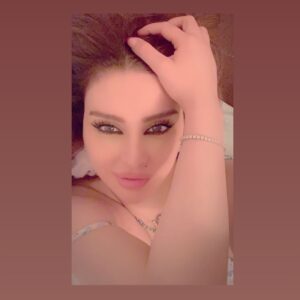 Merna Shalfoun Instagram - الهدوء...تغير مفهومه وصار أكثر دلالة على الضجيج الذي يحدث في داخلنا كذلك الصمت صار اكبر دليل أن في داخل كل منّا فوضى شعور وتشتت احاسيس قاتل ... اللهم اطمئنان🙏🏻❤️.... #دمشق #سوريا #روحي #راحة_بال اللهم لاتحرمها لأنسان🙏🏻❤️🥰#دمشق#بيروت#الاردن#فلسطين#العراق#السعودية#البحرين#اليمن#قطر#الكويت#سلطنة_عمان#الامارات_العربية_المتحدة#دبي#ابوظبي#المغرب_العربي#تونس#ليبيا#الجزائر#العالم_العربي#مصر❤️❤️ بشتقلكن دايماً رفقاتي وعلى طول بالقلب☺️