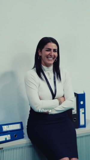 Meryem Zaïmi Instagram - 3lach @meryemzaimiofficiel fer7ana l had daraja ? 7it khdama f 3adi .
