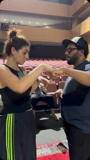 Meryem Zaïmi Instagram - ⁨	استراحة من تداريب مسرحية "تخرشيش" موعدنا يوم الأحد 7 شتنبر 2025 بالمركز الثقافي الحاجب على الساعة السادسة والنصف مساء
تأليف ‪@art.achik‬ 
دراماتورجيا وإخرا‪@meryemzaimiofficiel‬el 
تش‪@sandia.aboutajedyne‪@saadmouaffak1‪@ayoub.abounnasr‪@mesnaoui_hajar‬aoui_hajar ‪@karimennoury‬karimennour‪@mohammed_elalami‬hammed_elalami‪@lamrabtiamine‬ج @lam‪@yassirtarjoumani‬ @yassirtarj‪@mr.draganov‬ للفنان ‪@mjccgov‬anov 
بدعم من @mjccgov⁩