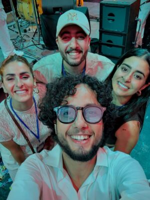 Meryem Zaïmi Instagram - صحابي الممثلين الواعرين و الزوينين نورتونا 🌷❤️
و احل كادراج 😂👌🏻
@sandia.aboutajedyne
@meryemzaimiofficiel
@saadmouaffak1