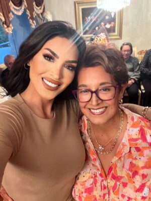 Micheille Soifer Instagram - Fotos que no había subido pero que me encantan ! Díganme cuál les gustó más 🥹
Son personas que amo, admiro y respeto ! Gracias por estar en mi vida . Y me faltan algunas ya les iré compartiendo !