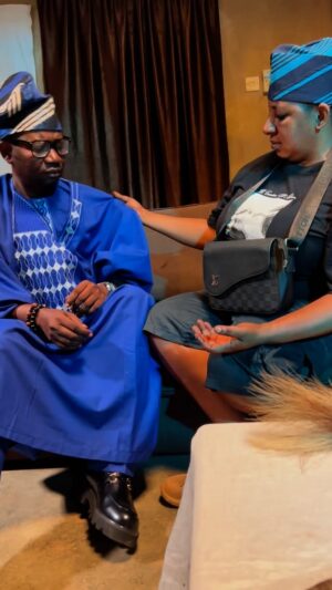 Mide Martins Instagram - BEHIND THE SCENE!!! 😂😂

IFATONA …. Showing On OGIDANTV YouTube Channel 

This Ifatona Naa Omokomo Walai Ajeh 😂Wetin Be This

She Just Dey Fraustrate Everybody Inside The Movie

Movie Packaged By: @mydemartins 

Directed By: @officialafeezowo