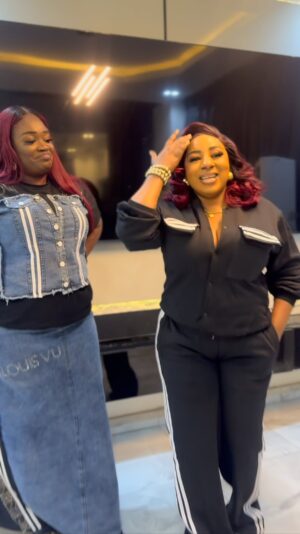 Mide Martins Instagram - Good News Guys 💃🏼💃🏼💃🏼
AMIKAN ‼️ AMIKAN 🚨 AMIKAN 🔔 🔔🔔🔔
AMIKAN is Now showing 💃🏼💃🏼💃🏼
Please show me love ❤️
Directed by @officialafeezowo and @afeezbalogunadio
Produced by @iamrachysamuel
Coordinated by @ademolaonitiri
Dop @iamdesmondtutu
2nd unit: @princefelixigwedaniel
Set: @kehinde_muhammed1
Makeup: @fathiastouch
Cc:
@mydemartins