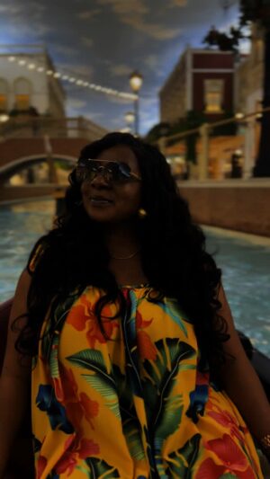 Mide Martins Instagram - SHOPPING DAY!!! 🛍️🛍️
.
EXPLORING QATAR WITH: @climaxtravels 👍
.
HAVING FUN WITH BEAUTIFUL PEOPLE HERE 🥰
.
LOVING MY HAIR FROM: @ayaolaide_hair1