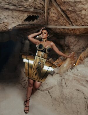 Mihlali Ndamase Instagram - Marvel, African Queen 👸🏽

Dress @masangobysiphosihle @sihle_the_designer 
Hair @thepenthousebeautystudio 
Installation & Styling @multiple_hair 
Makeup @bubu_white_glam_sa 
Ph. @jabu.pix @amogelang.makgethe 

#MercedesBenzSA #KeepThemTalking #VClass #HDJ2025 #HDJMarvelsOfMzansi
#FeelThePulse #HollywoodBetsDurbanJuly