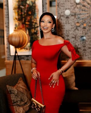 Mihlali Ndamase Instagram - Minister of Beauty. 

dress: @teestylish_sa 
MUA: @malakytsa @asisiphomkabile
Ph. @kpaparazzi_