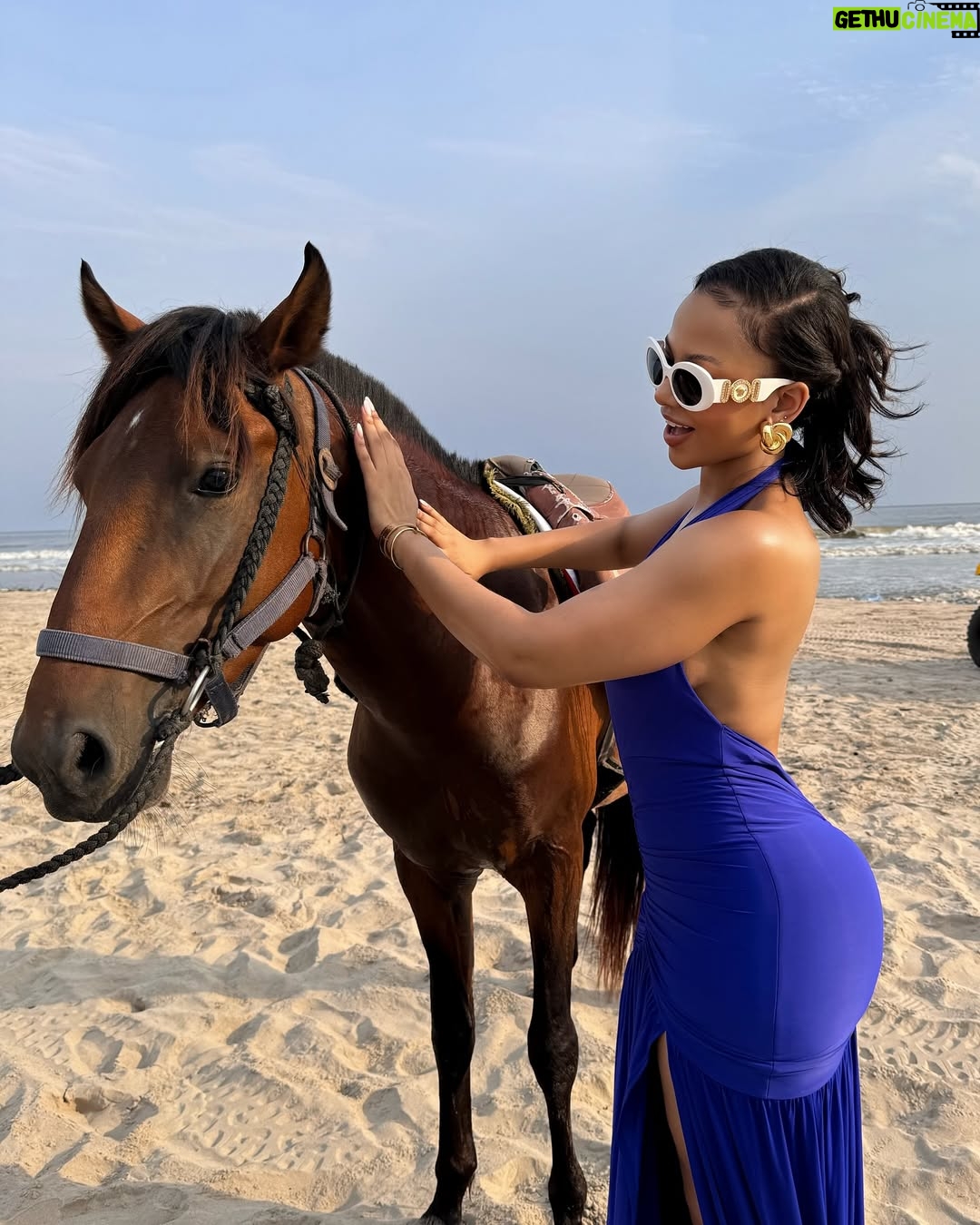 Mihlali Ndamase - 75K Likes - Wanderlust 🇬🇭 

dress: @teestylish_sa