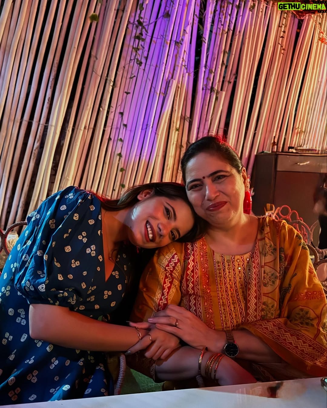Mili Lakhmani - 3.1K Likes - Celebrating my mom’s birthday in the most heartwarming way @bigtreecafegurgaon ! 🌸 The ambiance was perfect, the food was absolutely delicious, and the vibe was just unbeatable! My family and I had the best time ❤️✨
and I’ve already been back twice since! Highly recommend it! 🎉✨

 #FamilyTime #BirthdayCelebration #CafeLove”