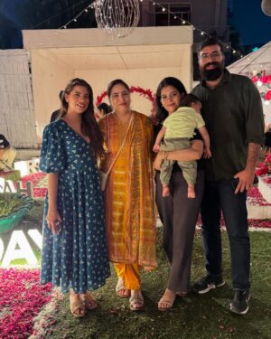 Mili Lakhmani Instagram - Celebrating my mom’s birthday in the most heartwarming way @bigtreecafegurgaon ! 🌸 The ambiance was perfect, the food was absolutely delicious, and the vibe was just unbeatable! My family and I had the best time ❤️✨
and I’ve already been back twice since! Highly recommend it! 🎉✨
#FamilyTime #BirthdayCelebration #CafeLove”