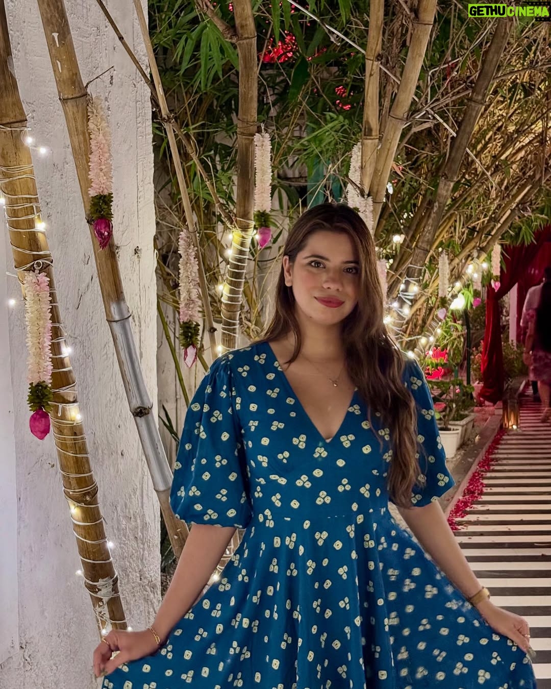 Mili Lakhmani - 3.1K Likes - Celebrating my mom’s birthday in the most heartwarming way @bigtreecafegurgaon ! 🌸 The ambiance was perfect, the food was absolutely delicious, and the vibe was just unbeatable! My family and I had the best time ❤️✨
and I’ve already been back twice since! Highly recommend it! 🎉✨

 #FamilyTime #BirthdayCelebration #CafeLove”