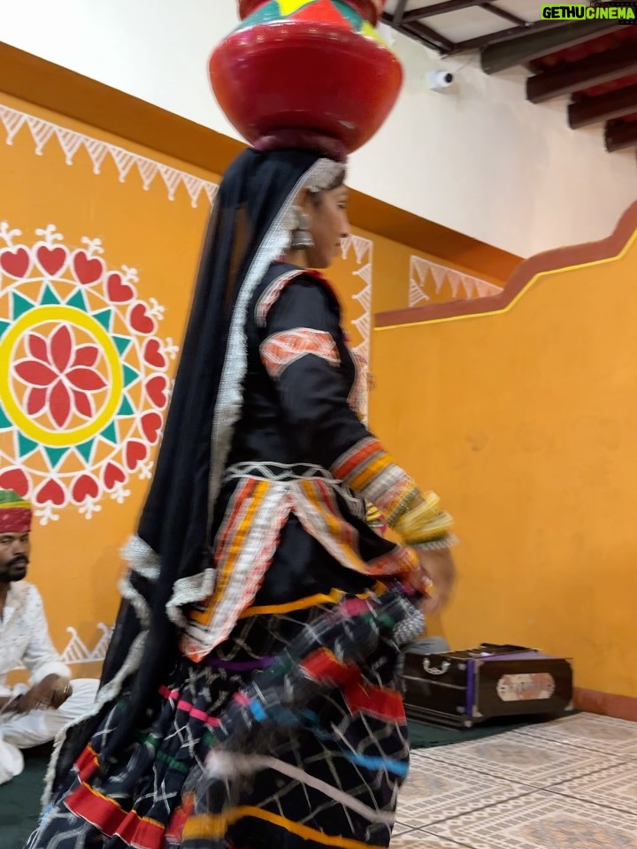 Mili Lakhmani - 2.1K Likes - That was truly an experience to remember.🥰

Celebrated my brothers bday @ghoomarvillage and we all loved it so much! ✨

From mesmerizing puppet shows to fascinating astrology, magical performances, and even a relaxing head massage, every corner was filled with culture. The traditional music, delicious food, and fun games made it a perfect family outing. We celebrated my brother’s birthday there, and it was truly a unique and wholesome experience. W/ @mywall.me 🫶🏻

#birthdaycelebrations #rajasthani #ghoomarvillage