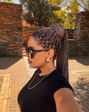Mimi Mars Instagram - Hey Marshearts❤️ leo mngependa kunishauri nini?
nasoma kwenye comments.