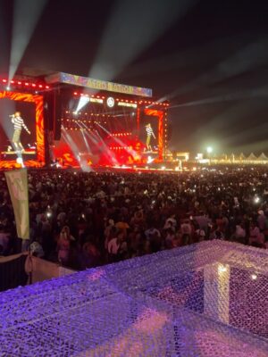 Mimi Mars Instagram - Afro Nation 🙌🏾 such an amazing experience my summer vacation has been totally worth it 🎉
@hennessy @afronation #hennessyxafronation