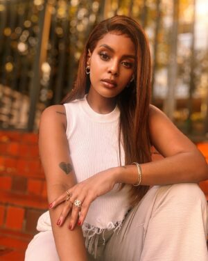 Mimi Mars Instagram - Lyric ipi umependa zaidi kwenye HATER?
#linkinbio #newsong