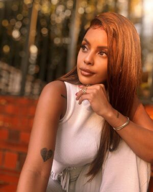 Mimi Mars Instagram - Lyric ipi umependa zaidi kwenye HATER?
#linkinbio #newsong