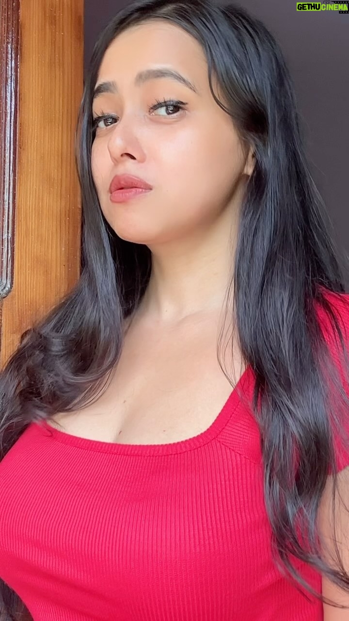 Minakshi Dey - 33.3K Likes - Free Fire khelne walo🤣 #reels #reelsinstagram #reelitfeelit #trending #explore #funny #dreamgirl666