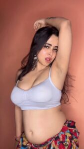 Actress Minakshi Dey HD Photos and Wallpapers August 2025