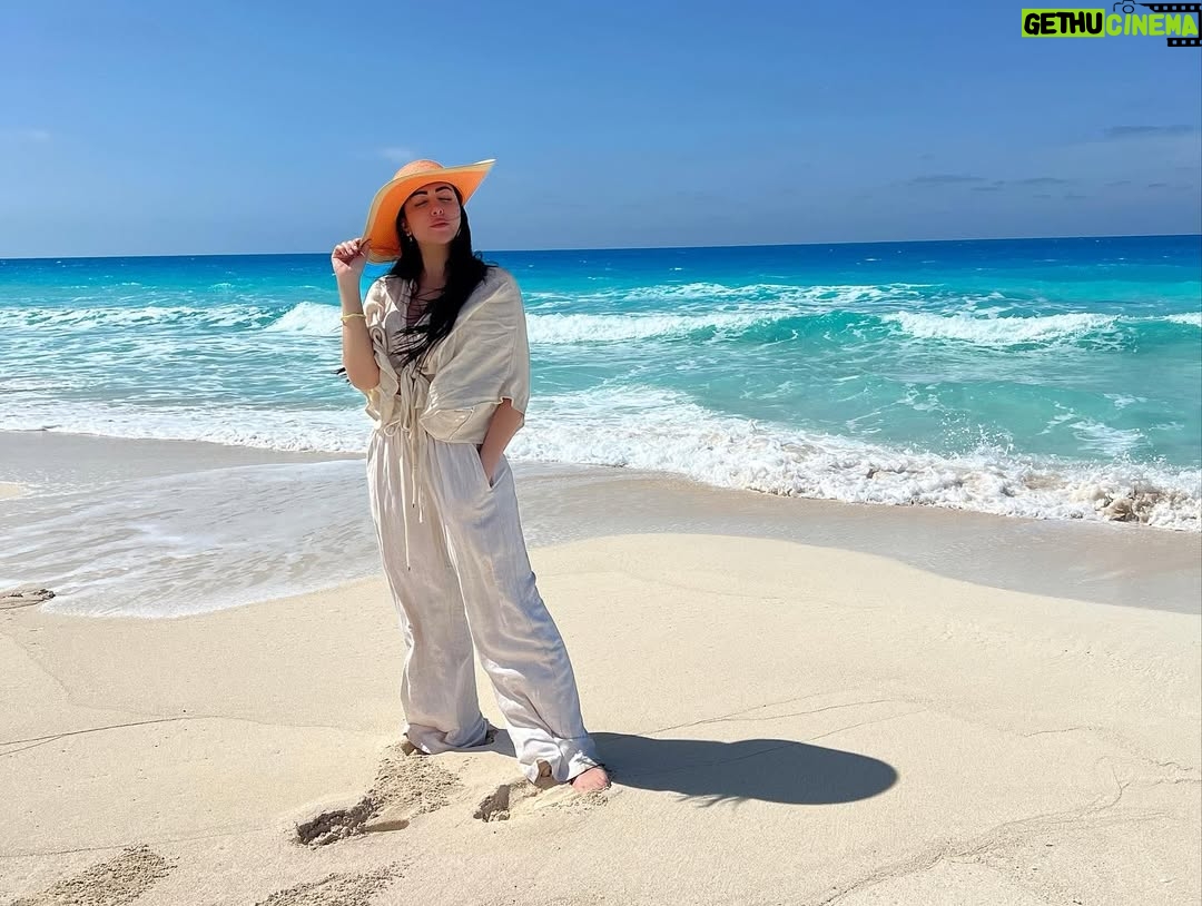 Mirhan Hussein - 48.6K Likes - Sentimental 🤍