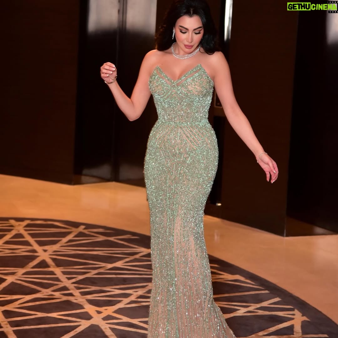 Mirhan Hussein - 50.2K Likes - A world of JOY 🧚
@joyawards 💜

Dress @peterabdelkarim 
Diamonds @alfardanjewellery.ksa 
MUA @sarah_makeup1 
Hair @hanan_hairstyle2015 
Stylist @ziadalsaleh 
Photo Credit @sahar_photex