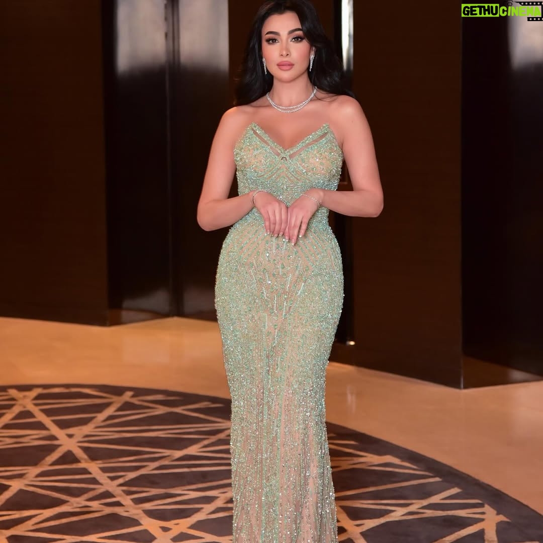 Mirhan Hussein - 50.2K Likes - A world of JOY 🧚
@joyawards 💜

Dress @peterabdelkarim 
Diamonds @alfardanjewellery.ksa 
MUA @sarah_makeup1 
Hair @hanan_hairstyle2015 
Stylist @ziadalsaleh 
Photo Credit @sahar_photex