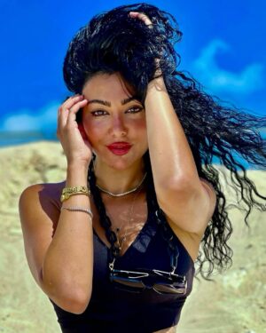 Mirhan Hussein Instagram - 🥥🤎
#Mima
#mirhanhussein 
#mirhan_hussein