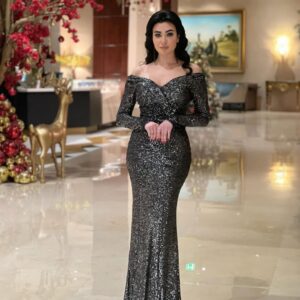 Mirhan Hussein Instagram - مبروك يا أحلى عروسة ، ربنا يفرحك دايماً 🥰و يكتبلكوا الخير كله❤️
@maifarouk @mohamed.elamrosyy 

Dress by @ahmedabdullah_official