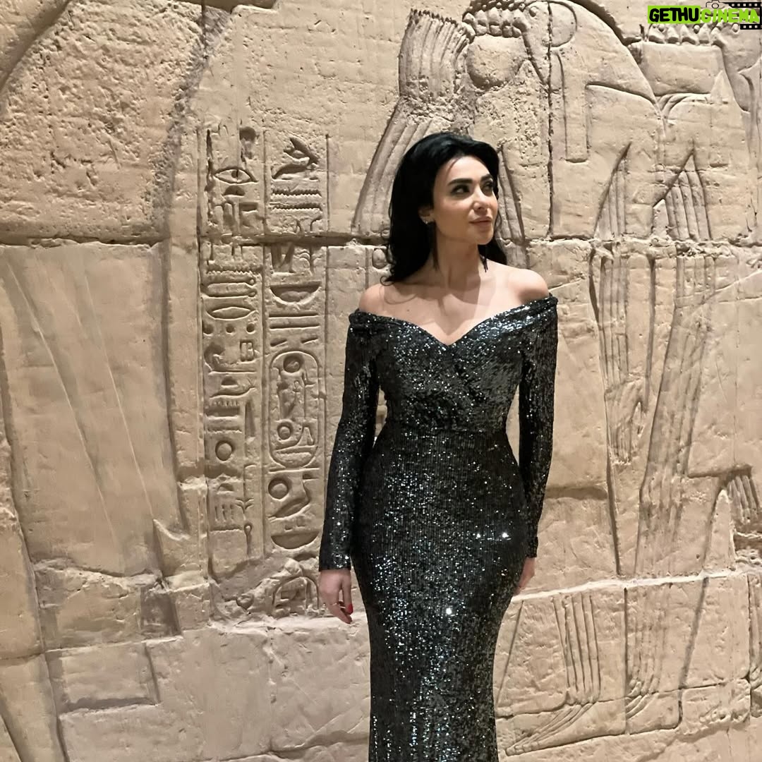 Mirhan Hussein - 74.6K Likes - مبروك يا أحلى عروسة ، ربنا يفرحك دايماً 🥰و يكتبلكوا الخير كله❤️
@maifarouk @mohamed.elamrosyy 

Dress by @ahmedabdullah_official