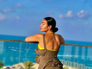 Actress Mirhan Hussein HD Photos and Wallpapers December 2025