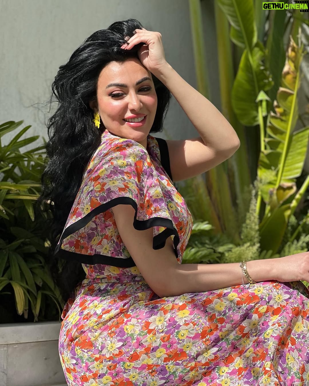 Mirhan Hussein - 47.4K Likes - كل سنة و انتو طيبين 💕💛