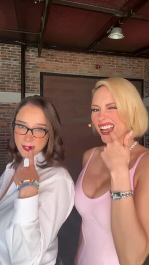 Miroslava Montemayor Instagram - yo la obligué a @majolagram mañana siguen los demás😈 😈…😬😬😬