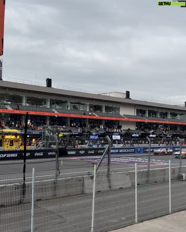 Miroslava Montemayor - 134.4K Likes - Me invitaron a la NASCAR y fui muy feliz 😍🫶🏼✨…( ahorita llego para festejar a tu papá amor😙)