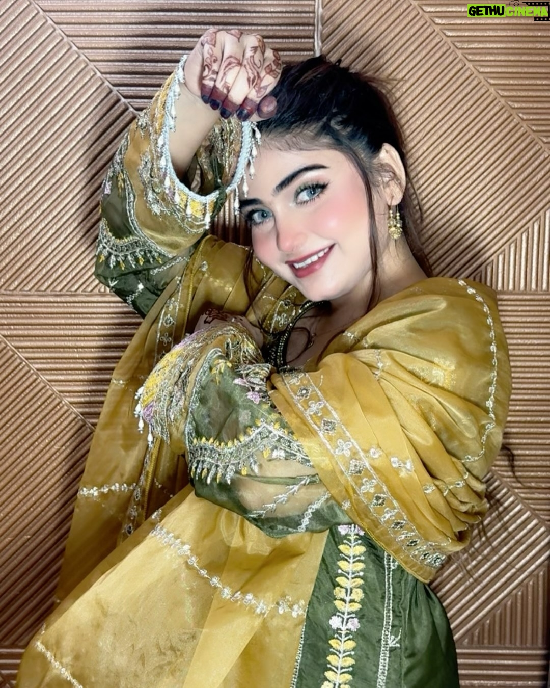 Miss Falak - 3 Likes - Eid ul adha Mubarak ❤️🌸🫣
..
..
..