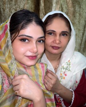 Miss Falak Instagram - Alvida jhumma mubarak❤️😭
..
..
#missfalak
