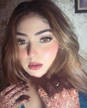 Miss Falak Instagram - Nazar na lage❤️🌸 2day eid mubarak
..
..
#pic #feed #missfalak #cute
