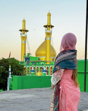 Miss Falak Instagram - SHAH E MARDAA
SHER E YAZDAA
QUW'WAT E PARWARDIGAAR
LA FATAA ILLA ALI LA SAIF ILLA ZULFIQAAR
.
❤️moula ali🖤✋🏻
..
..
#missfalak #moulaali #13rajab #13rajabsoon
