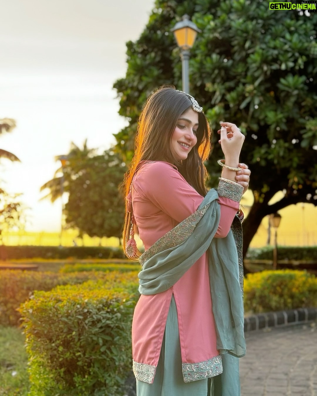 Miss Falak - 3 Likes - Happiens looks gorgeous on you🕊️🌸
..
..
Click : @_abdullah__09 
Dress deigns create : @husnara._shaikh 
..
..
..
#missfalak #feed