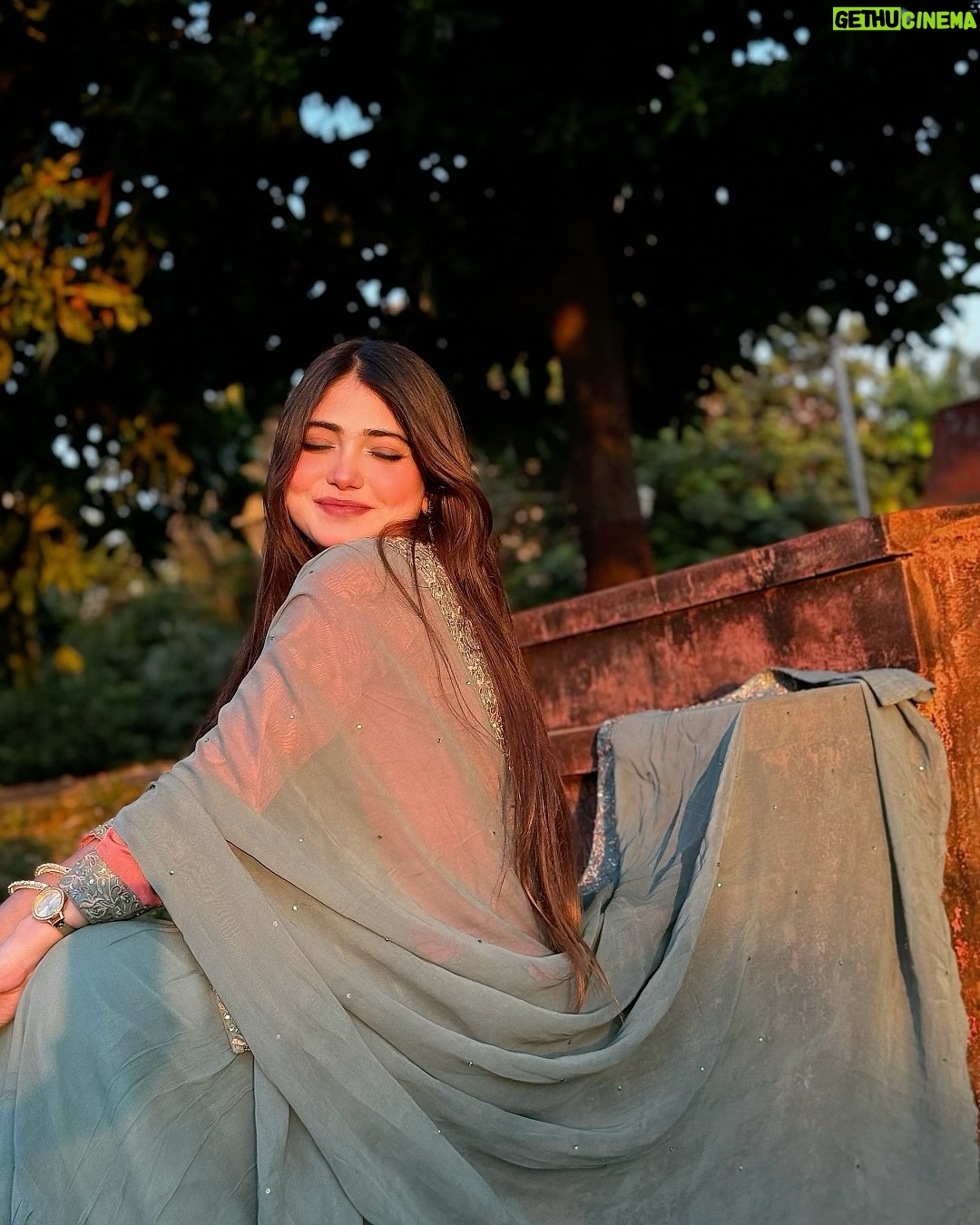 Miss Falak - 3 Likes - Happiens looks gorgeous on you🕊️🌸
..
..
Click : @_abdullah__09 
Dress deigns create : @husnara._shaikh 
..
..
..
#missfalak #feed