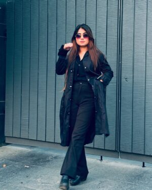 Miss Falak Instagram - He taught me how to love, but not how to stop ❤️🩹
..
..
..
#missfalak #post