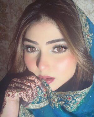 Miss Falak Instagram - Nazar na lage❤️🌸 2day eid mubarak
..
..
#pic #feed #missfalak #cute